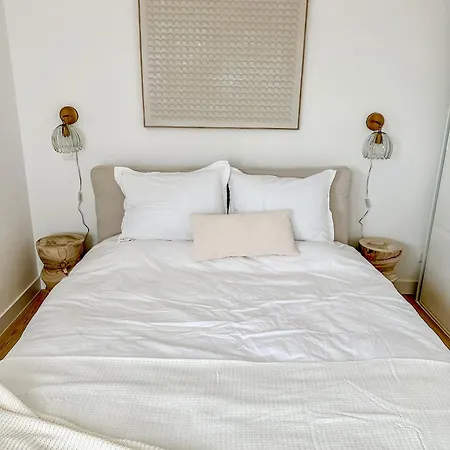 Charming New 1br Oasis Near Lake דירה